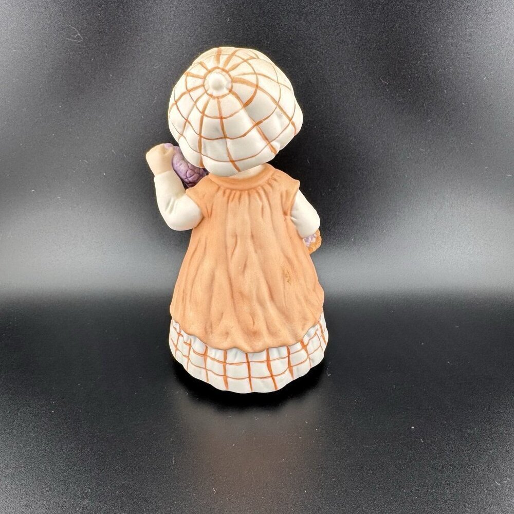 Megan and Friends by Heartline Girl Figurine Friendship Whimsical Collectable - Picture 4 of 7